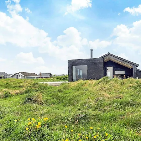 Holiday home Clxix *