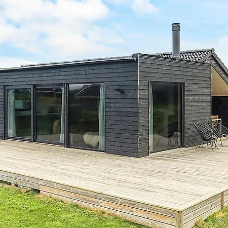 6 Person In Lokken-by Traum * Løkken